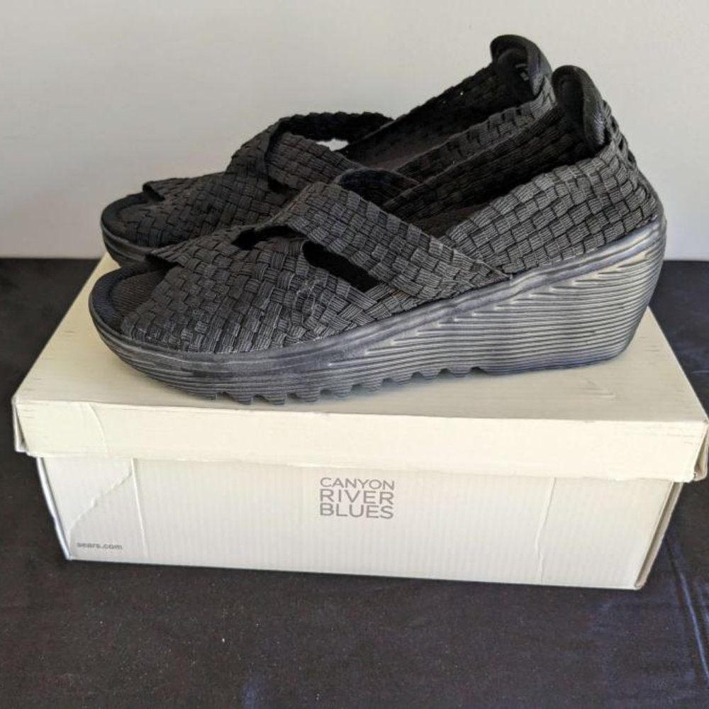 NWT Canyon River Blues Wedge Sandle Woman's Size 8 Black Stretch